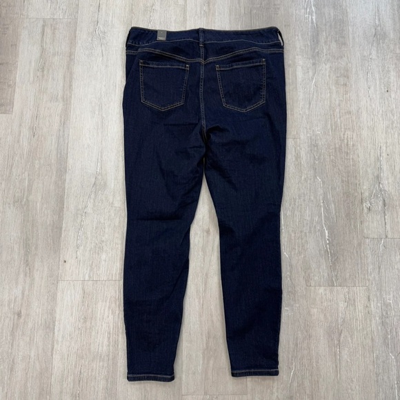 Torrid Dark Wash High Rise Super Soft Jeggings - New - Size 18 - Picture 5 of 6